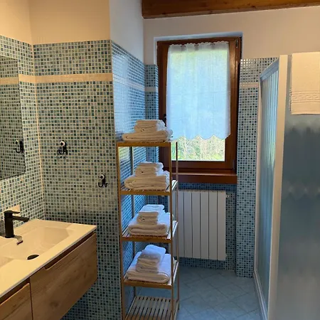 別荘 A Casa Di Gio Cambiasca
